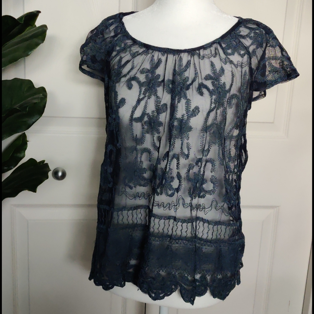 *💖 2/$15 or 4/$25, Embroidered design on a mesh fabric